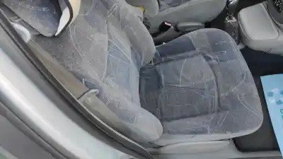 Scrapping Vehicle renault megane i scenic (ja0) f9q k7 of the year 2001 powered f9q k7