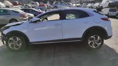 Sloopvoertuig kia xceed xceed 0.998 3 cilindros van het jaar 2022 aangedreven g3le