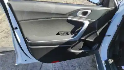 Sloopvoertuig kia xceed xceed 0.998 3 cilindros van het jaar 2022 aangedreven g3le