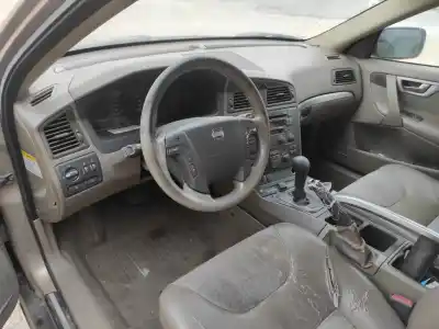 Scrapping Vehicle volvo xc70 2.4d of the year 2002 powered d5244t