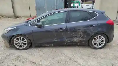 Veículo de Sucata kia pro cee´d (ed) 1.4 cvvt do ano 2015 alimentado d4fc