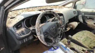 Veículo de Sucata kia pro cee´d (ed) 1.4 cvvt do ano 2015 alimentado d4fc