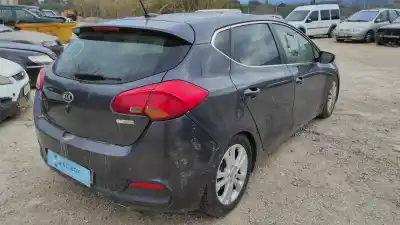 Veículo de Sucata kia pro cee´d (ed) 1.4 cvvt do ano 2015 alimentado d4fc