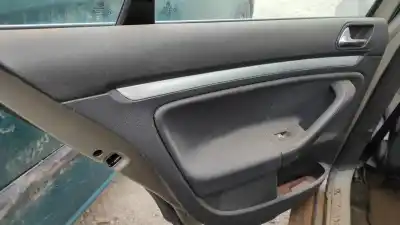 Veículo de Sucata volkswagen jetta (1k2) 2.0 tdi do ano 2006 alimentado bkd