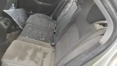 Veículo de Sucata volkswagen jetta (1k2) 2.0 tdi do ano 2006 alimentado bkd