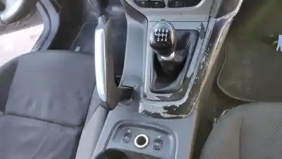 Veículo de Sucata ford focus turn. iii1.6 tdci do ano 2012 alimentado t1db