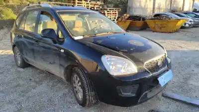 Veicolo di demolizione KIA CARENS 1.6 CRDI dell'anno 2012 alimentato D4FB
