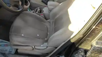 Vehicul casat kia carens 1.6 crdi al anului 2012 alimentat d4fb