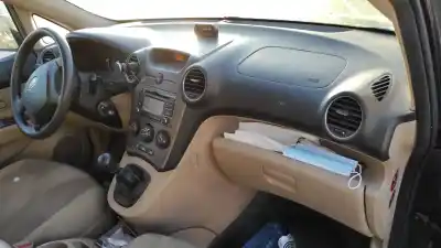 Vehicul casat kia carens 1.6 crdi al anului 2012 alimentat d4fb