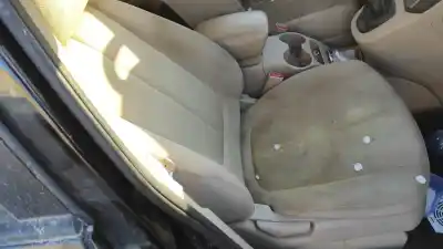 Vehicul casat kia carens 1.6 crdi al anului 2012 alimentat d4fb