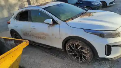 Veículo de Sucata kia xceed xceed 0.998 3 cilindros do ano 2023 alimentado g3le