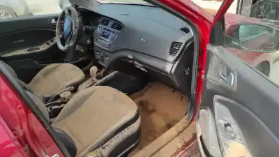 Veicolo di demolizione hyundai i20 active i20 active dell'anno 2016 alimentato g4lc