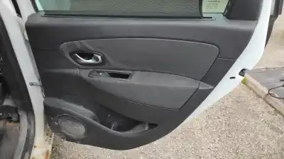 Veicolo di demolizione renault scenic iii 1.2 tce dell'anno 2015 alimentato h5fa4