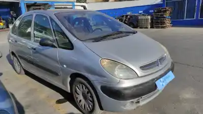 Scrapping Vehicle CITROEN XSARA PICASSO  of the year 2001 powered RHY