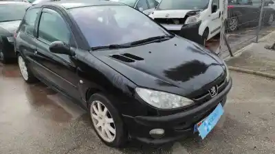 Здавання транспортного засобу PEUGEOT 206 BERLINA  року 2002 потужний RHY