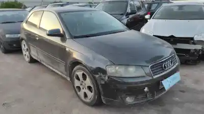 Véhicule à la ferraille AUDI A3 (8P)  de l'année 2004 alimenté BKD