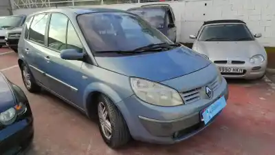 Vehicul casat RENAULT SCENIC II  al anului 2004 alimentat F9QD8