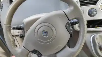 Здавання транспортного засобу renault scenic ii 1.9 dci diesel року 2004 потужний f9qd8