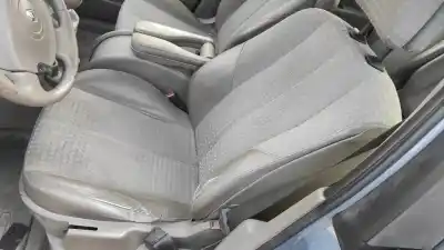 Здавання транспортного засобу renault scenic ii 1.9 dci diesel року 2004 потужний f9qd8