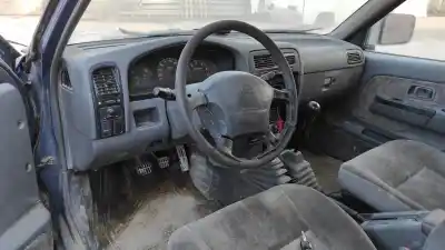 Scrapping Vehicle nissan navara pick-up (d40m) 2.5 dci diesel cat of the year 1999 powered td25