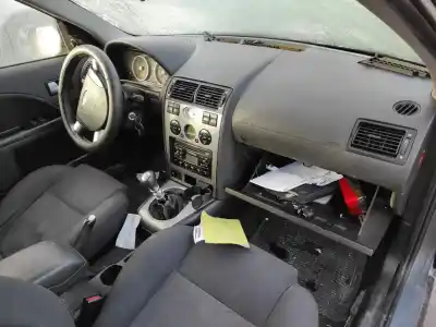 Vehicul casat ford mondeo berlina (ge) 2.0 tdci td cat al anului 2001 alimentat d6ba