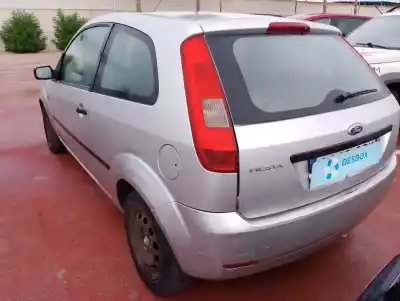 Vehicul casat ford fiesta (cbk) ambiente al anului 2003 alimentat fxjb