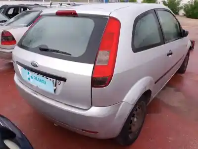 Vehicul casat ford fiesta (cbk) ambiente al anului 2003 alimentat fxjb