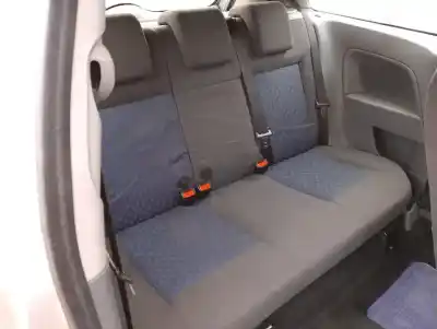 Vehicul casat ford fiesta (cbk) ambiente al anului 2003 alimentat fxjb