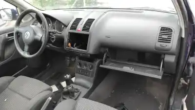 Vehicul casat volkswagen polo (9n1) 1.4 16v al anului 2000 alimentat aua