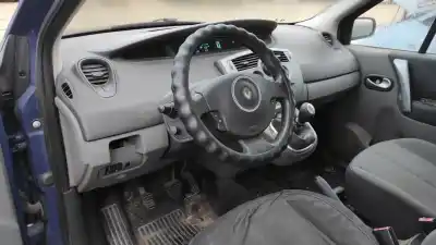 Veicolo di demolizione renault scenic ii 1.5 dci diesel dell'anno 2008 alimentato k9k f8