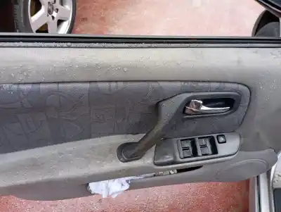 Sloopvoertuig nissan primera berlina (p11) 2.0 td van het jaar 2000 aangedreven cd20