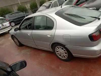 Sloopvoertuig nissan primera berlina (p11) 2.0 td van het jaar 2000 aangedreven cd20