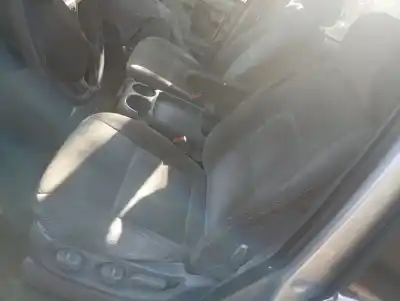 Veicolo di demolizione kia carnival ii (gq) 2.9 crdi dell'anno 2006 alimentato j3