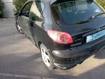 Veicolo di demolizione peugeot 206 berlina 2.0 hdi cat dell'anno 2003 alimentato rhy