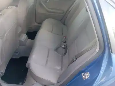 Véhicule à la ferraille audi a4 berlina (8e) 2.5 v6 24v tdi de l'année 2003 alimenté ake