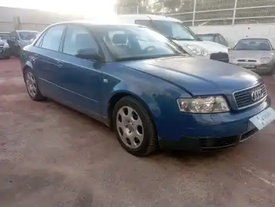Véhicule à la ferraille audi a4 berlina (8e) 2.5 v6 24v tdi de l'année 2003 alimenté ake