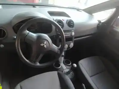 Здавання транспортного засобу mitsubishi colt cz3 berl. 5 (z30a) g-135930 року 2004 потужний 135930
