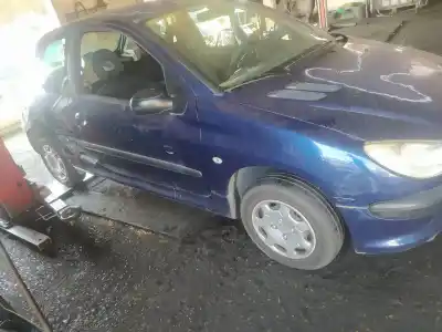 Scrapping Vehicle peugeot 206 fastback (2a/c) 1.1 i of the year 2000 powered hfz