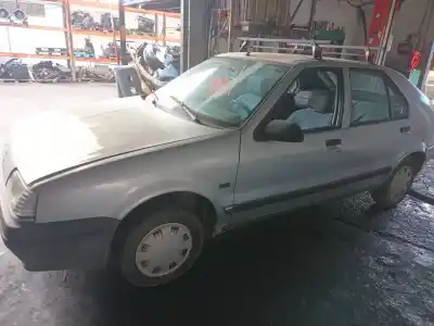 Здавання транспортного засобу renault r 19 berl. con portón (b/c53) e6j року 1990 потужний e6j