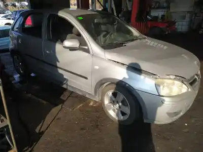 Sloopvoertuig opel corsa c z17dth van het jaar 2004 aangedreven z17dth