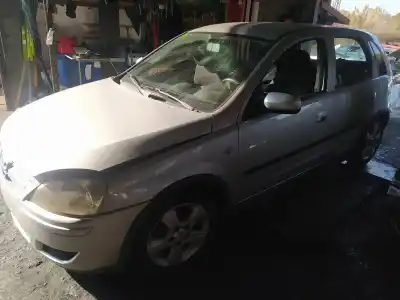 Sloopvoertuig opel corsa c z17dth van het jaar 2004 aangedreven z17dth