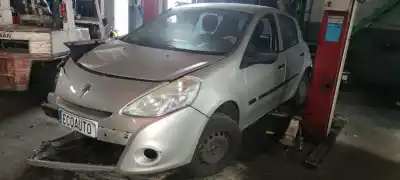 Здавання транспортного засобу renault clio iii d4f740 року 2012 потужний d4f740