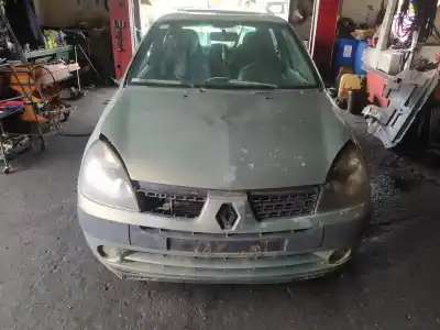 Здавання транспортного засобу RENAULT CLIO II FASE II (B/CB0) K9K702 року 2003 потужний K9K702