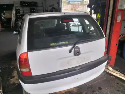 Veículo de Sucata opel corsa b (s93) 1.4 i (f08, f68, m68) do ano 1997 alimentado x14sz