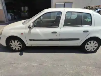 Здавання транспортного засобу renault clio ii fase ii (b/cb0) d7f746 року 2001 потужний d7f746