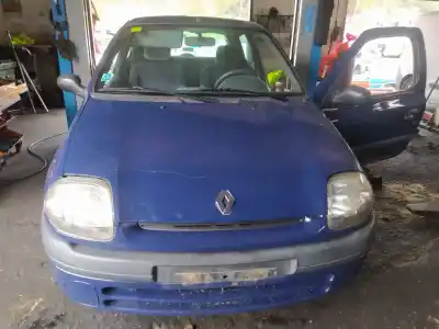 Здавання транспортного засобу RENAULT CLIO II FASE I (B/CB0) E7J року 1998 потужний E7J