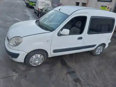Scrapping Vehicle renault kangoo i (f/kc0) f8q630 of the year 2003 powered f8q630