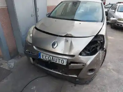 Vehículo de desguace renault clio iii d/k9k t7 del año 2011 con motor k9k