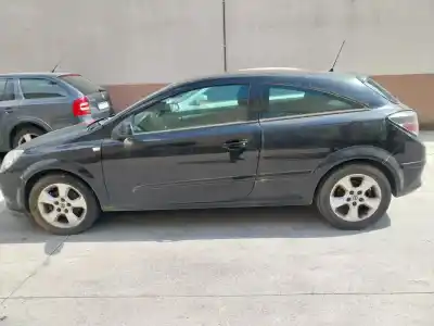 Здавання транспортного засобу opel astra h gtc d-z17dth року 2005 потужний z17dth