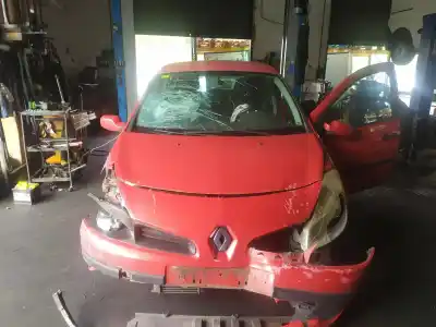 Sloopvoertuig RENAULT CLIO II FASE II (B/CB0)  van het jaar 2005 aangedreven K9K714